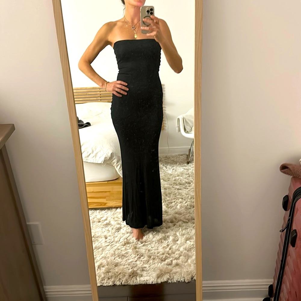 Jean-Paul Gaultier Couture Slinky strapless gown in excellent condition.